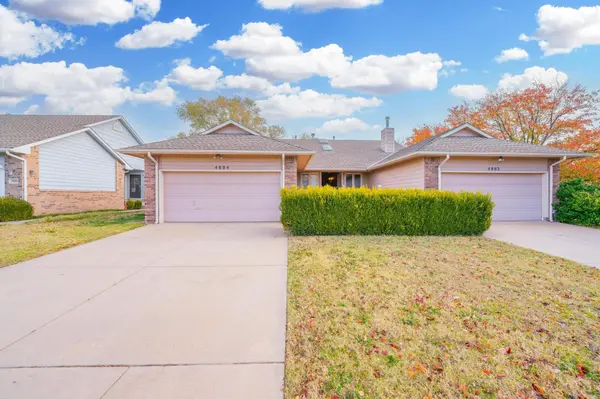 4804 N Hedgerow St, Bel Aire, KS 67220