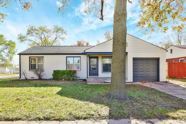 1233 E Donnell St, Wichita, KS 67216
