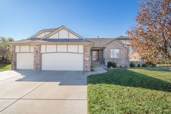 1017 Mccaskey Dr, Rose Hill, KS 67133