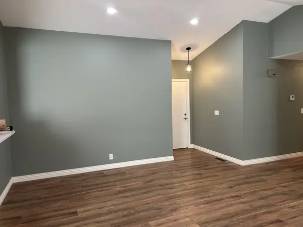 19 Deveron Rd, Winfield, KS 67156