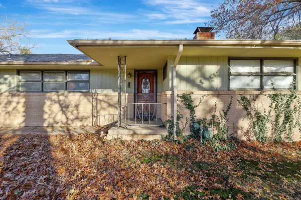 446 S Maize Rd, Wichita, KS 67209