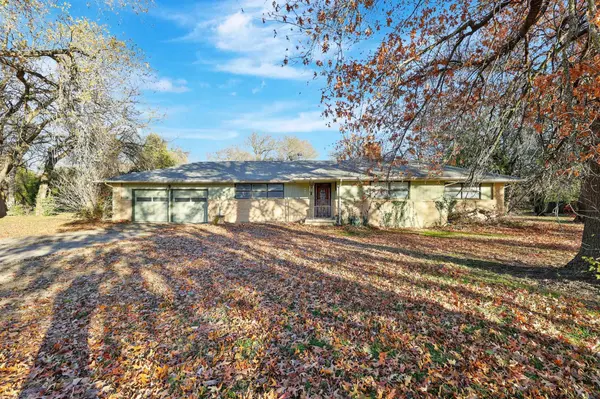 446 S Maize Rd, Wichita, KS 67209