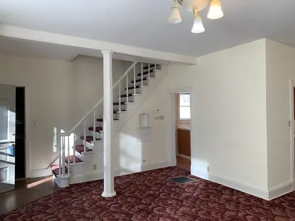316 W 6th St, Newton, KS 67114