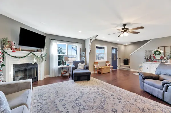 8615 Amber Ridge, Viola, KS 67149