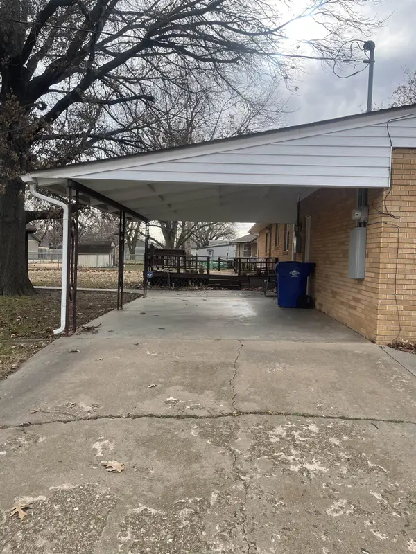 400 S Pine, Inman, KS 67546