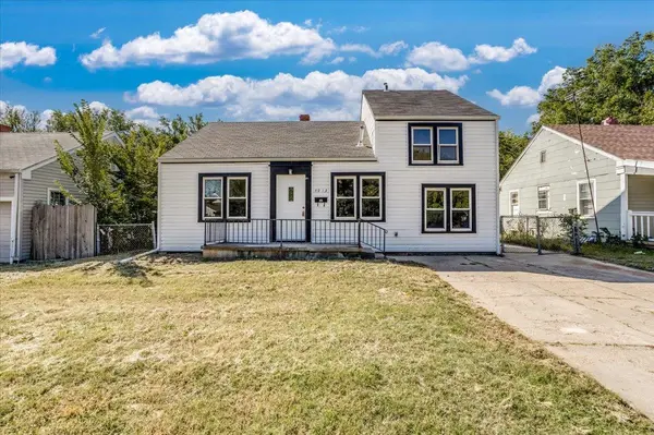 4913 E Murdock St,  Wichita,  KS 67208