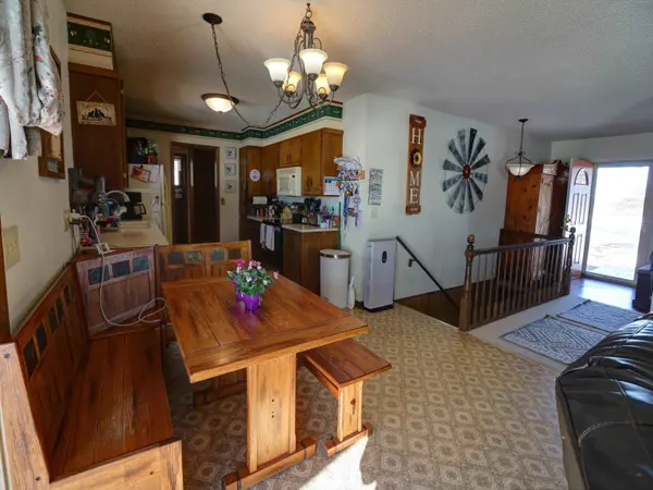 451 Arapaho Rd, Inman, KS 67546