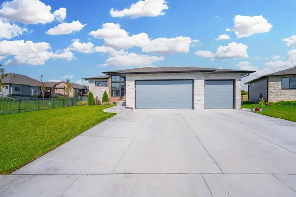 13906 E Willowgreen St, Wichita, KS 67230