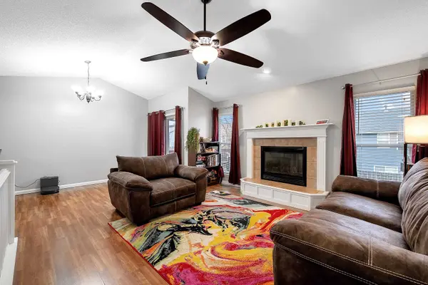 2513 S Cooper St, Wichita, KS 67210