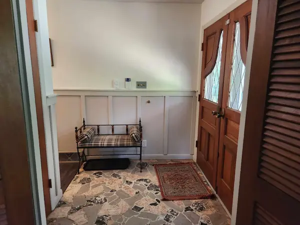 6 Edgewood Lane, Arkansas City, KS 67005