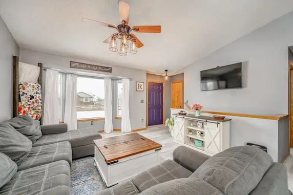 836 S Longbranch Cir, Maize, KS 67101