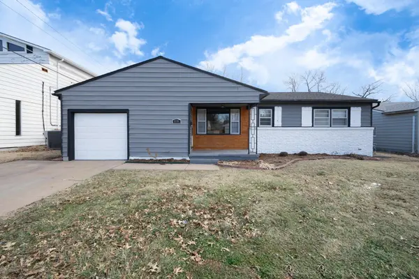 618 S Fabrique Dr,  Wichita,  KS 67218