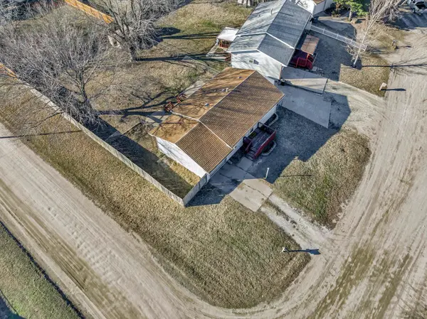 305 N Sunnyside Road, Haysville, KS 67060