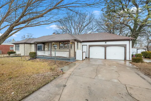 1575 N Womer Dr, Wichita, KS 67203