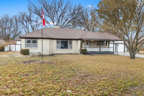 1575 N Womer Dr, Wichita, KS 67203