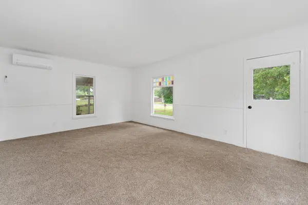 804 N Lincoln, Belle Plaine, KS 67013