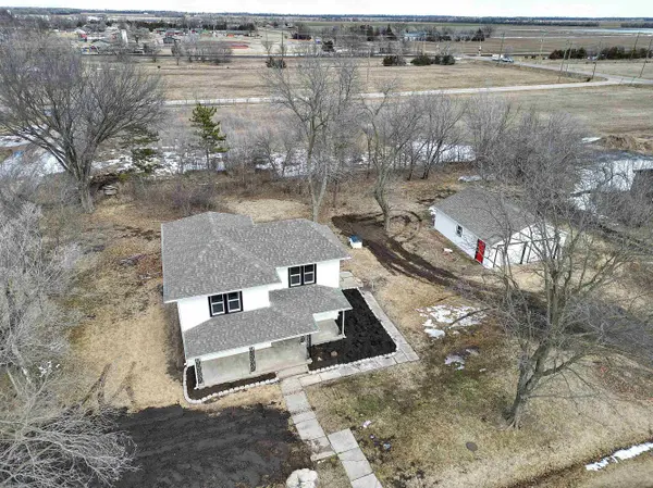 402 E Market St, Burrton, KS 67020
