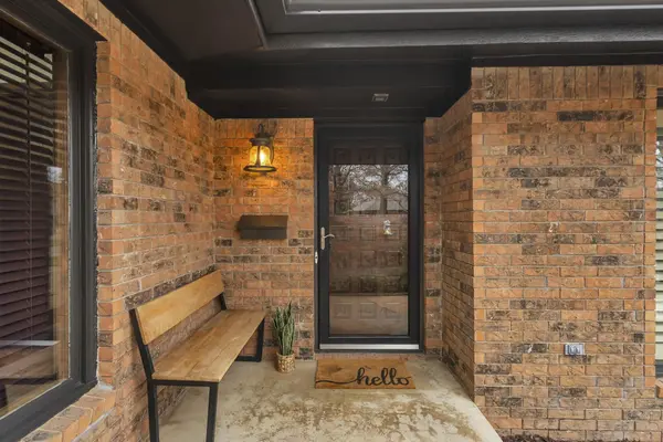 7822 E Killarney Pl, Wichita, KS 67206