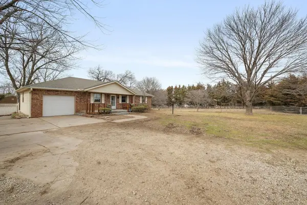 15897 SW Indianola Rd, Rose Hill, KS 67133-8132