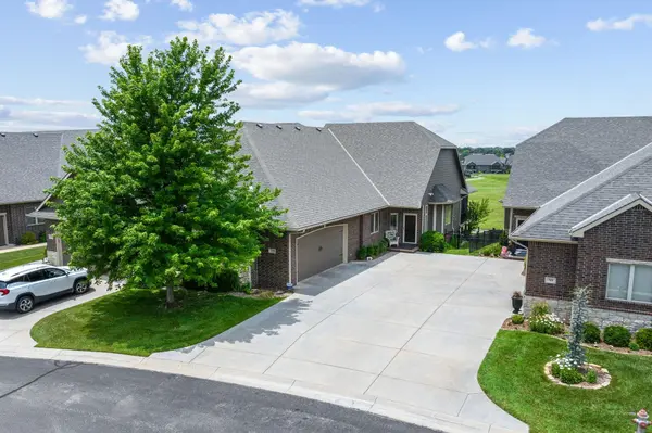 715 N Prairie Dunes St, Wichita, KS 67230