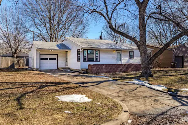 2326 S Green St, Wichita, KS 67211