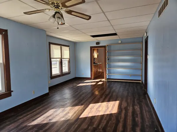 1002 Ann St, Winfield, KS 67156