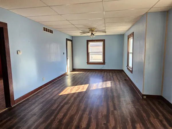 1002 Ann St, Winfield, KS 67156