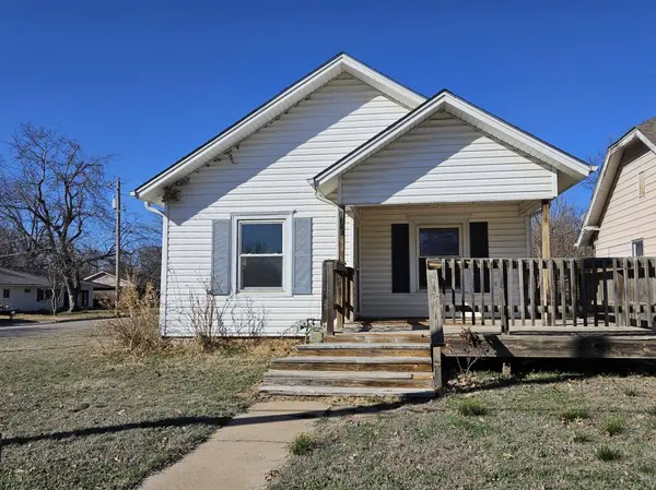 1002 Ann St,  Winfield,  KS 67156