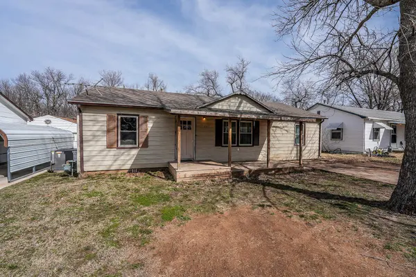 125 N Circle Dr, Potwin, KS 67123