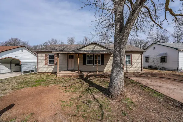 125 N Circle Dr,  Potwin,  KS 67123