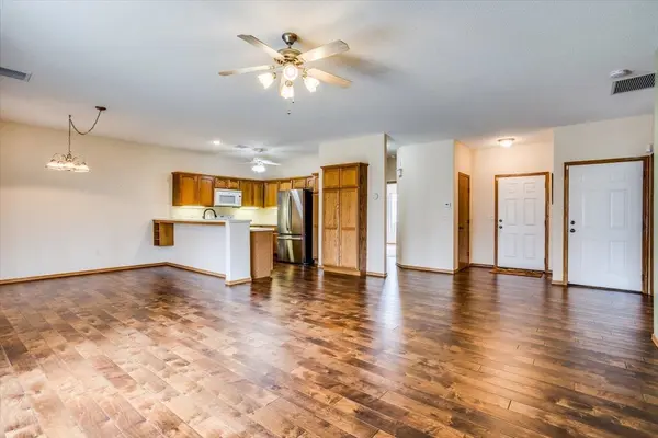 8217 W Nantucket St, Wichita, KS 67212