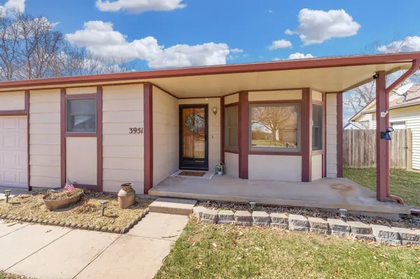 3951 S Gilda Cir, Wichita, KS 67215