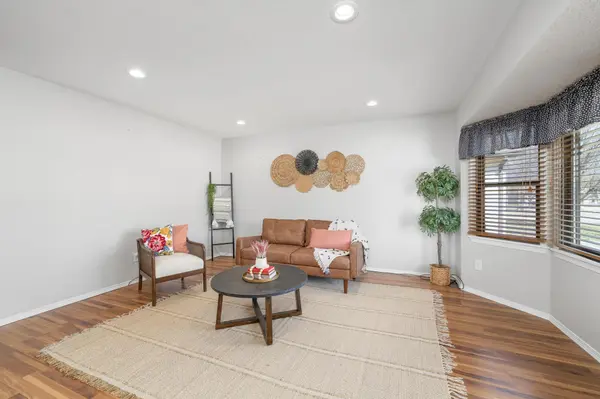 3951 S Gilda Cir, Wichita, KS 67215