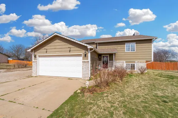 632 N Shawnee Cir, Kechi, KS 67067