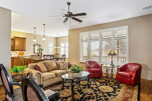 2078 N Paddock Green Circle, Wichita, KS 67206