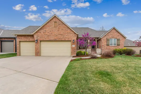 2078 N Paddock Green Circle, Wichita, KS 67206