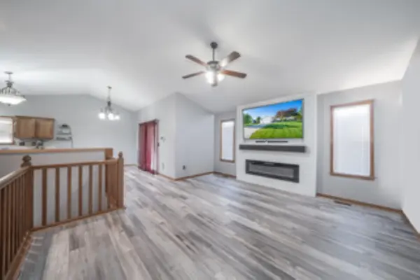 10402 W Greenfield St, Wichita, KS 67215