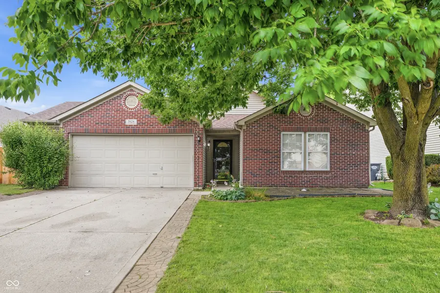5624 N Jamestown, Mccordsville, IN 46055