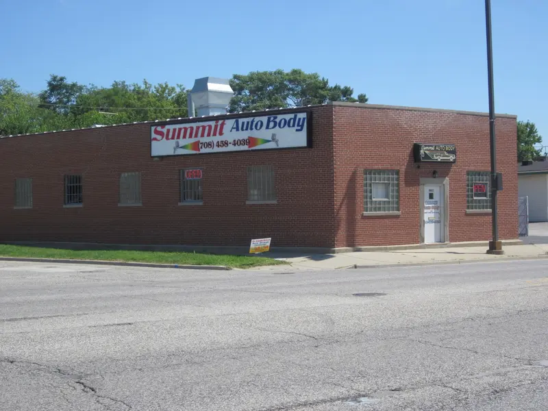 5601 S Archer RD, Summit, IL 60501