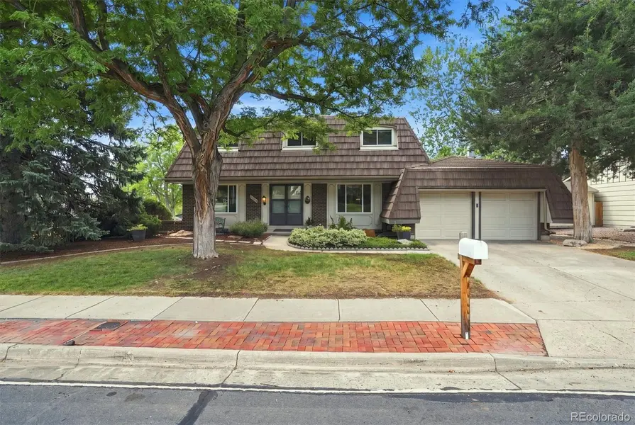 8300 W Baker AVE, Lakewood, CO 80227