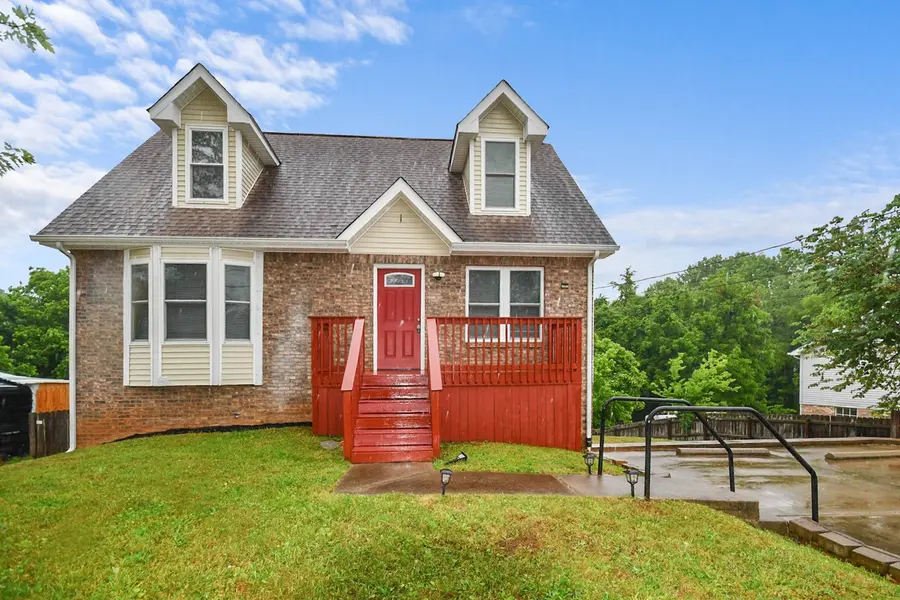 706 Green Valley Court, Clarksville, TN 37042