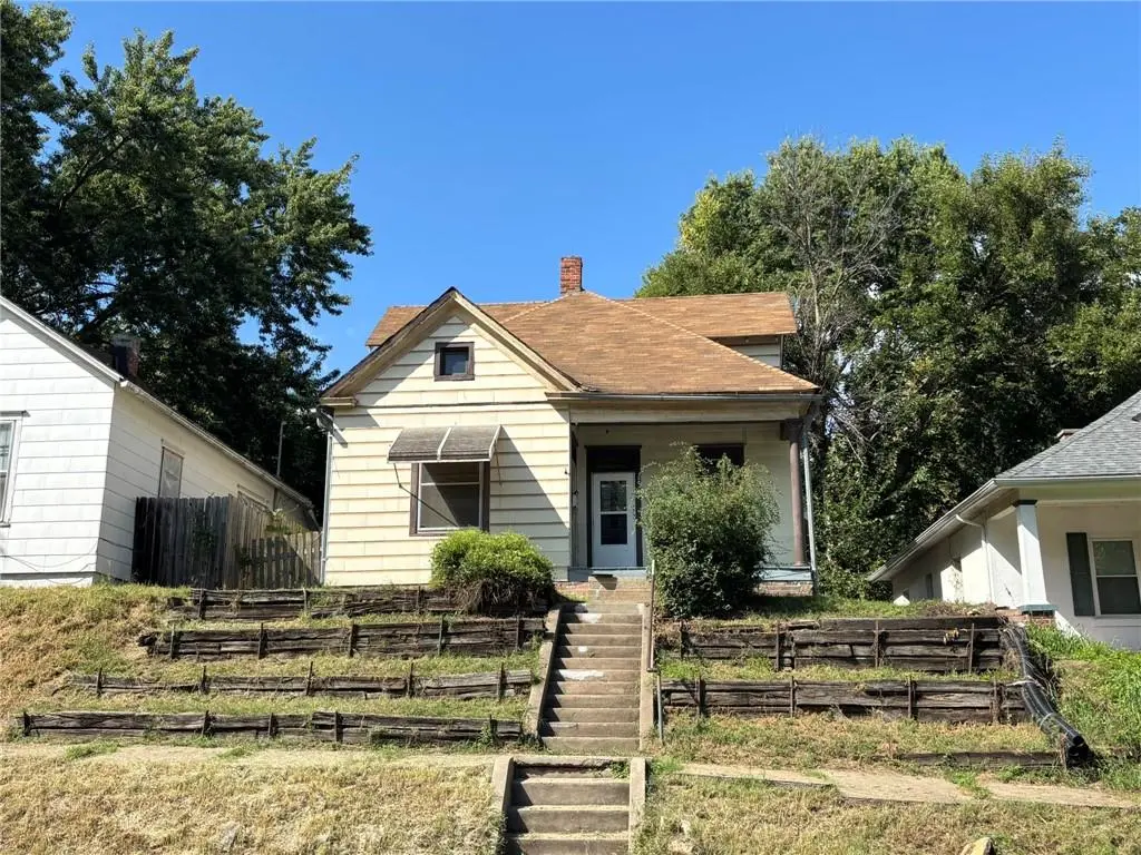 603 Shady AVE, St Joseph, MO 64505