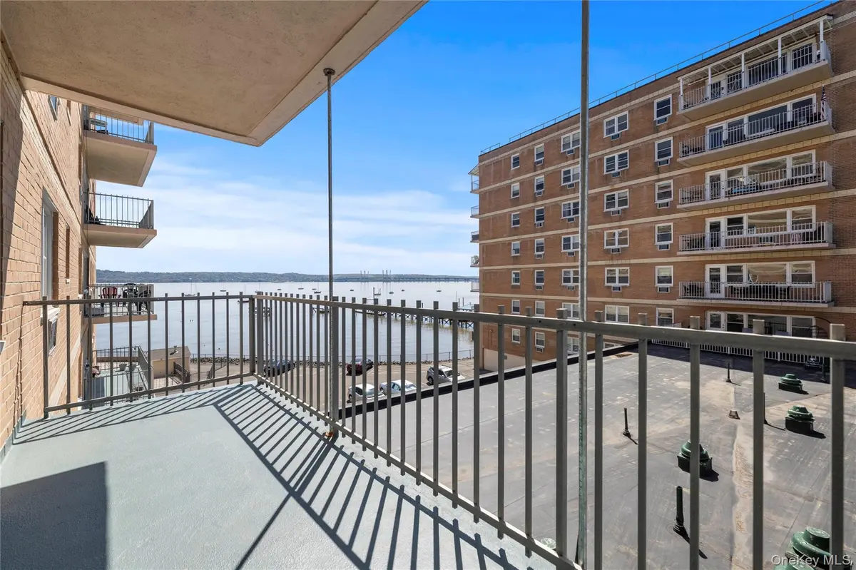 101 Gedney ST #6N, Nyack, NY 10960