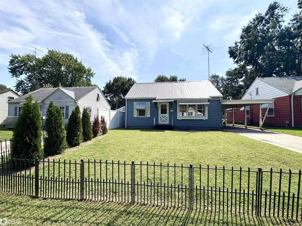 2301 Burlington AVE, Burlington, IA 52601