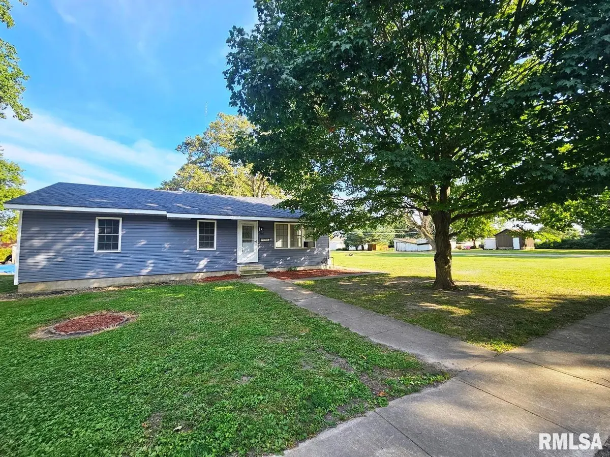 223 S MONROE ST, Harvel, IL 62538
