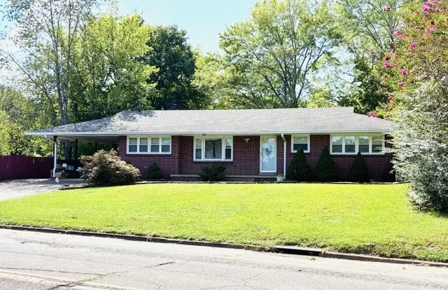 141 N Forrest Ave #N, Camden, TN 38320