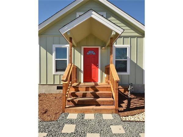 3141 E 12th ST #C, Austin, TX 78702