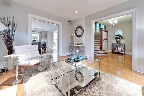 74 Dale AVE, Toronto C09, ON M4W 1K9