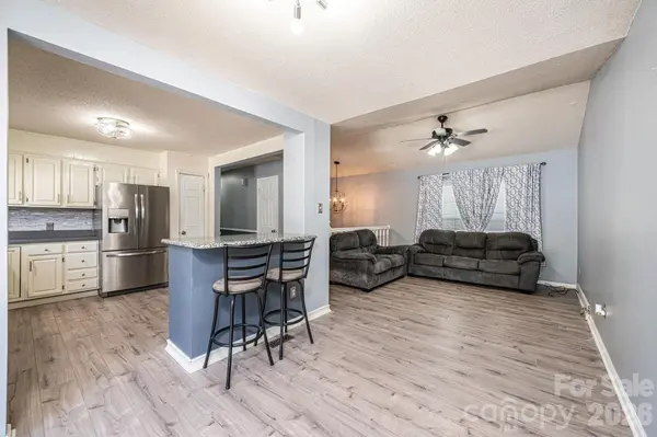 2681 Tumbleweed DR, Lenoir, NC 28645
