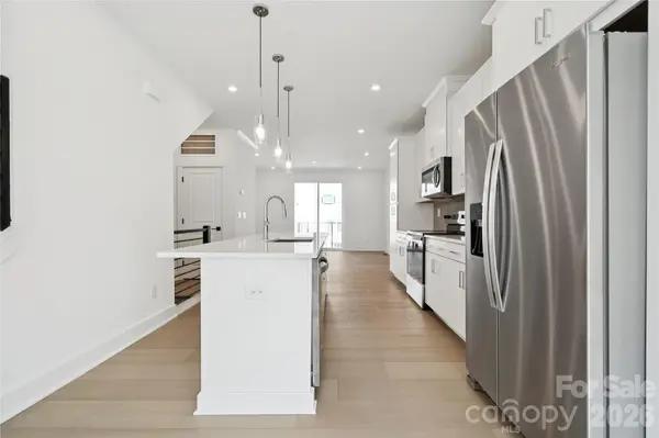 3656 S Tryon ST, Charlotte, NC 28217
